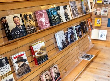 north-dakota/maah-daah-hey-trail/shop/amble-inn-western-edge-books-artwork-music