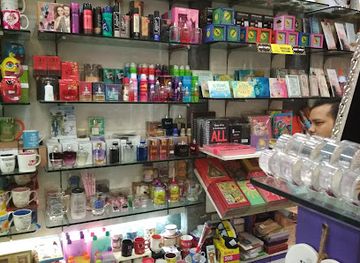 india/delhi/saket/shop/hallmark