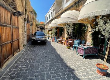 lebanon/batroun-coast/shop/hilmi-s-house-of-lemonade