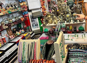 singapore/chinatown/shop/lucky-chinatown