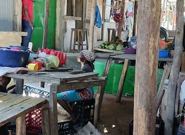 mozambique/ponta-do-ouro/shop/ponta-armazens