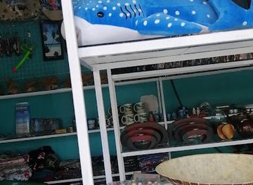 maldives/dhigurah/shop/coral-village