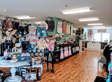 north-dakota/lake-sakakawea/shop/rhianna-s-boutique