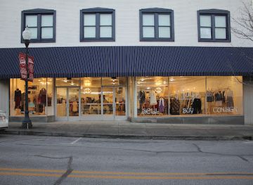 alabama/opelika/shop/fringe-consignment