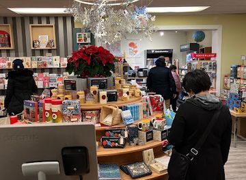 canada/regina/shop/paper-umbrella