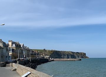 france/normandy-coast/shop/arromanches-souvenirs