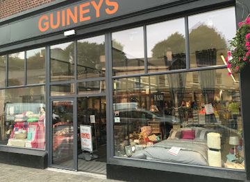 ireland/kilkenny/shop/guineys