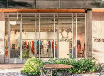 texas/houston/montrose/shop/montrose-collective