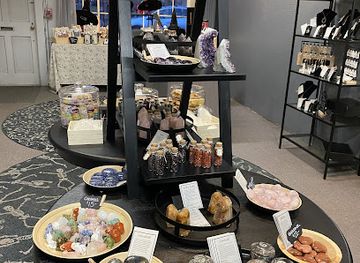 massachusetts/salem/shop/salem-bespoke-boutique