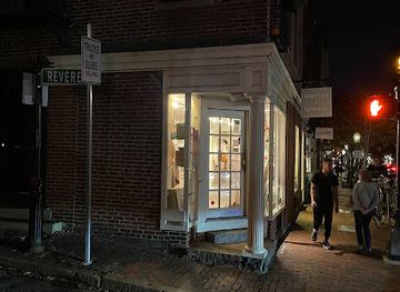 massachusetts/boston/shop/whitney-winston