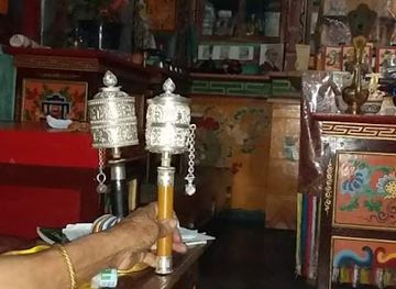 india/gangtok/shop/buddhist-good-shop