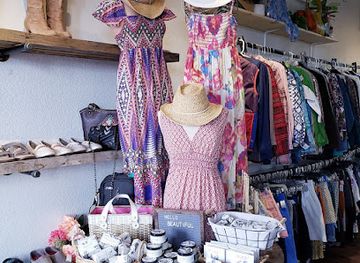 colorado/pagosa-springs/shop/funky-trunk-inc