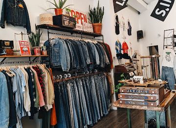 colorado/denver/shop/la-lovely-vintage