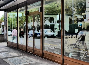 switzerland/lausanne/flon/shop/curiosity-store