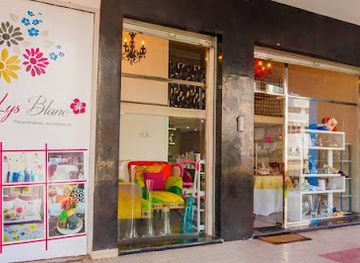 morocco/agadir/shop/magasin-lys-blanc