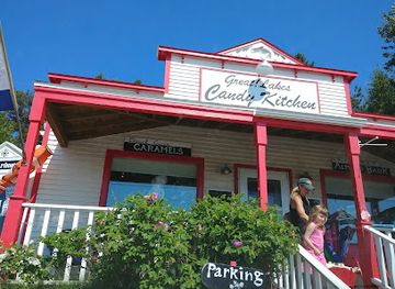 minnesota/superior-national-forest/shop/great-lakes-candy-kitchen