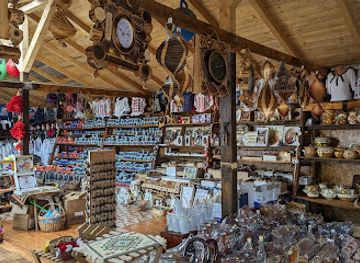 romania/parang-mountains/shop/targ-suveniruri