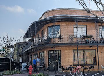 alabama/fairhope/shop/crown-colony-antiques-etc