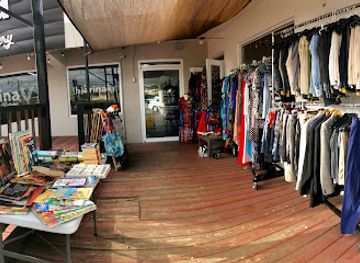 puerto-rico/aguadilla/shop/de-vuelta-thrift-shop-boutique