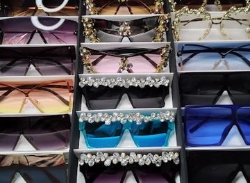 the-bahamas/exuma/shop/charming-treasures-boutique