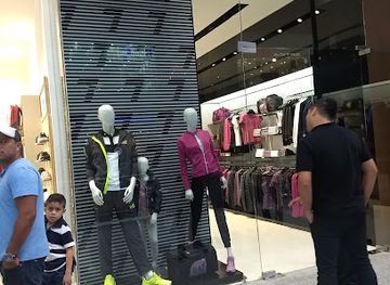 mexico/veracruz/malecon/shop/emporio-armani