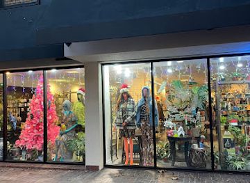 california/monterey/downtown-monterey/shop/the-feral-market