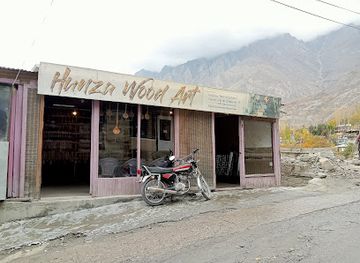 pakistan/hunza-valley/shop/hunza-wood-art
