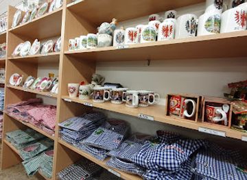 austria/kaisergebirge/shop/tracht-souvenir