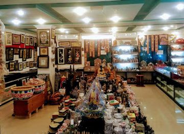 india/puri/shop/priyadarshini-handloom