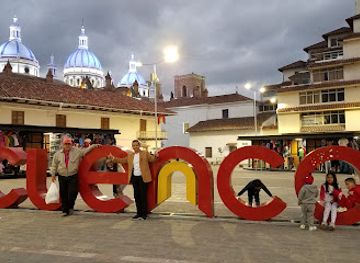 ecuador/azuay-region/shop/centro-de-comercializacion-artesanal