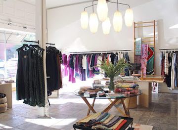 california/los-angeles/shop/lake