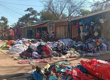 malawi/liwonde-national-park/shop/moyo-kaunjika