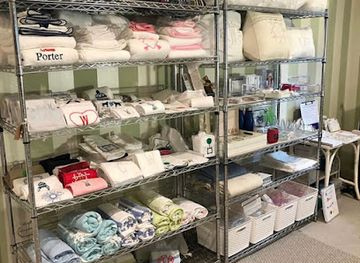 maryland/bethesda/shop/wiggle-scoot-apparel-and-gift-shop