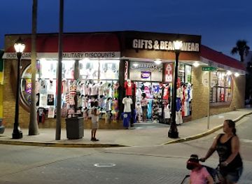 florida/daytona-beach/shop/christina-s-beachwear-gifts