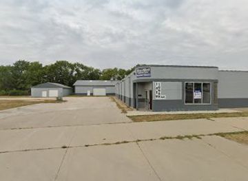 iowa/waterloo/shop/crown-clothing