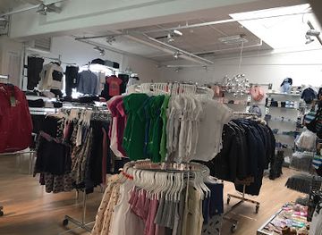 faroe-islands/torshavn/shop/nice