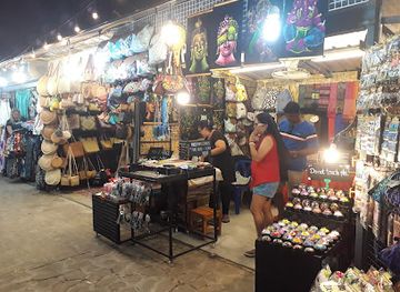 thailand/krabi-province/shop/ao-nang-beach-walk-market