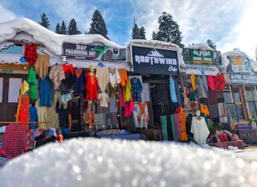 india/gulmarg/shop/sanam-studio-gulmarg