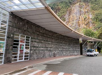 new-zealand/milford-sound/shop/cruise-milford