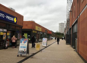 france/dijon/quartier-de-la-fontaine-d-ouche/shop/centre-commercial-dijon-lac