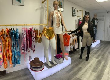 iowa/dubuque/shop/belle-allure-minkz-and-boutique-llc