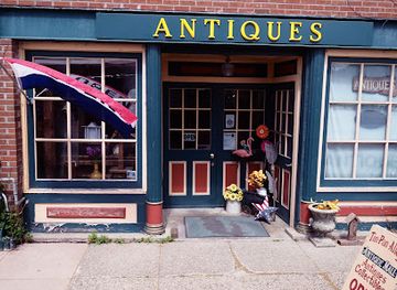 illinois/galena-historic-district/shop/tin-pan-alley-antique-mall