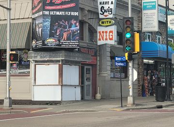 wisconsin/wisconsin-dells/shop/purple-planet