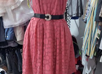 tanzania/mbeya/iyela/shop/alesa-scents-clothing