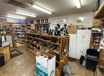 north-dakota/maah-daah-hey-trail/shop/medora-convenience-liquor-store