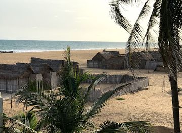 benin/ouidah-beach/shop/fidjrosse-beach