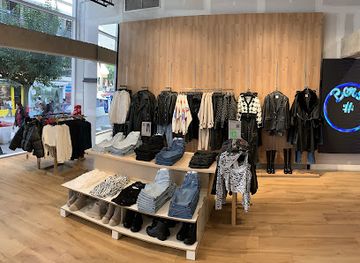 greece/ioannina/shop/bershka