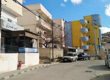 jordan/petra/shop/4-8