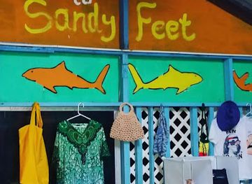 saint-vincent-and-the-grenadines/tobago-cays-marine-park/shop/sandy-feet-gift-shop