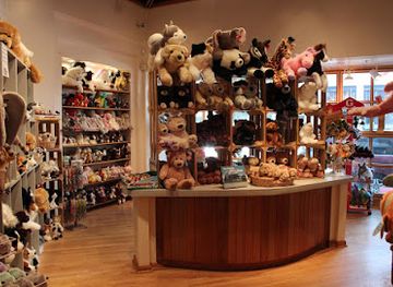 pennsylvania/bald-eagle-state-park/shop/the-animal-kingdom